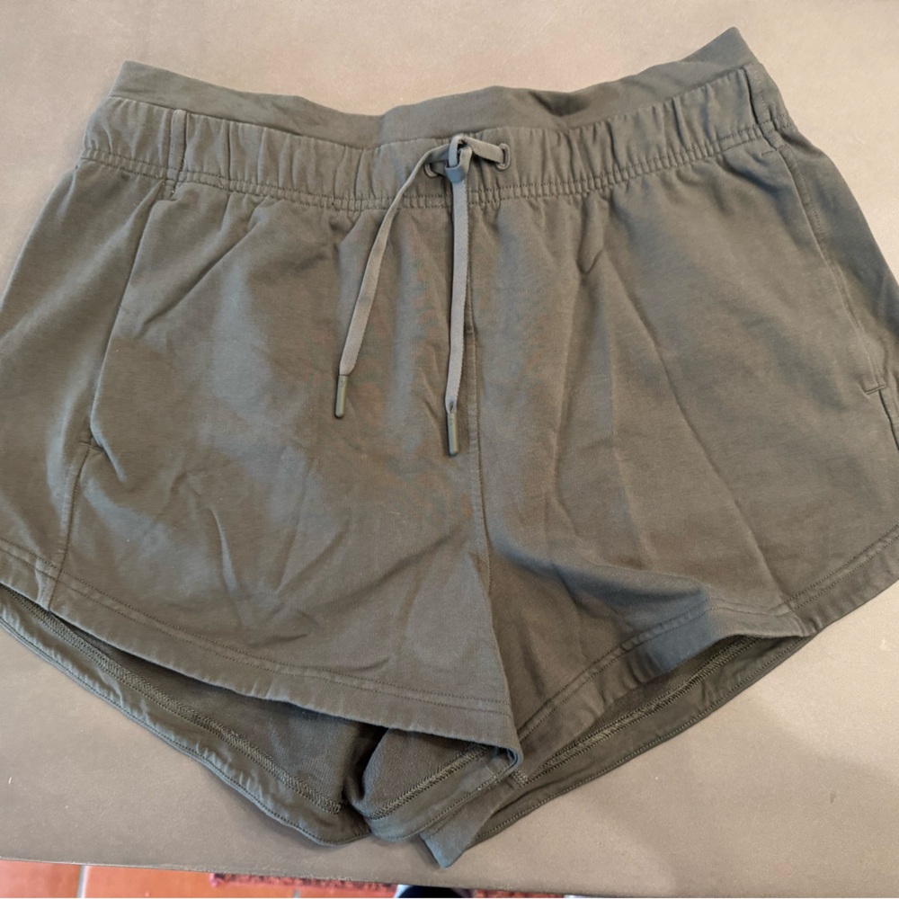 Lululemon Lemon Inner Glow High Rise Shorts